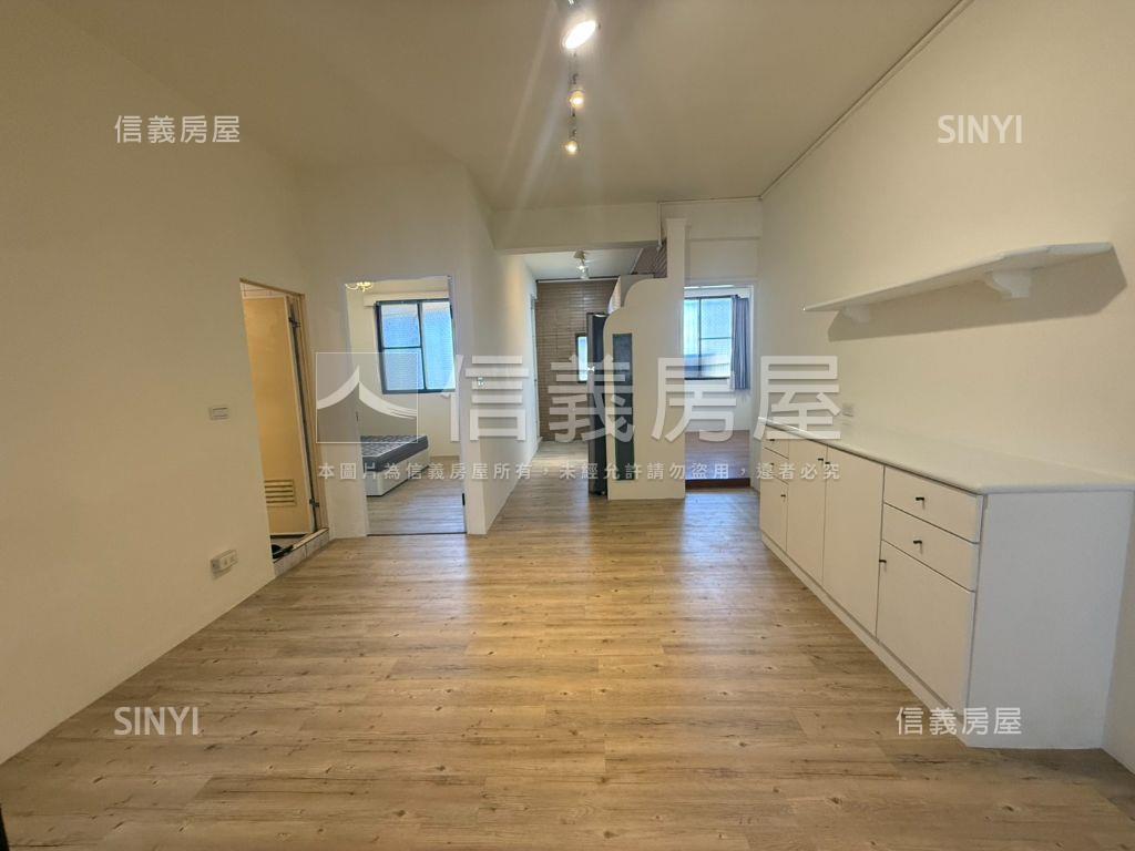 駁二在旁採光漂亮美宅房屋室內格局與周邊環境