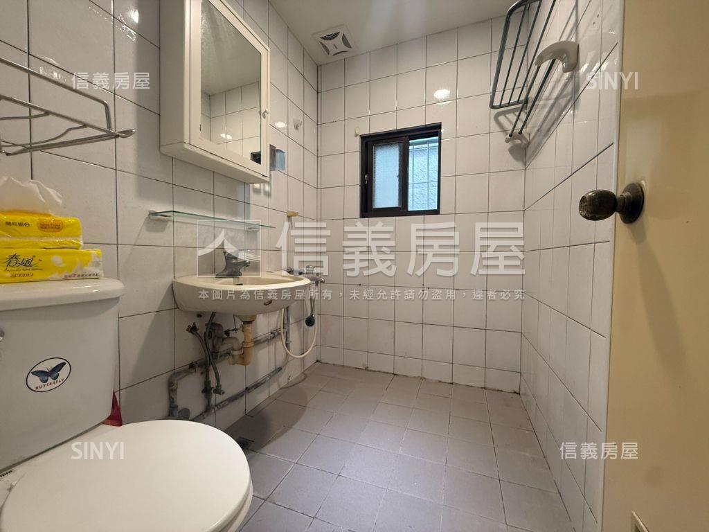 駁二在旁採光漂亮美宅房屋室內格局與周邊環境