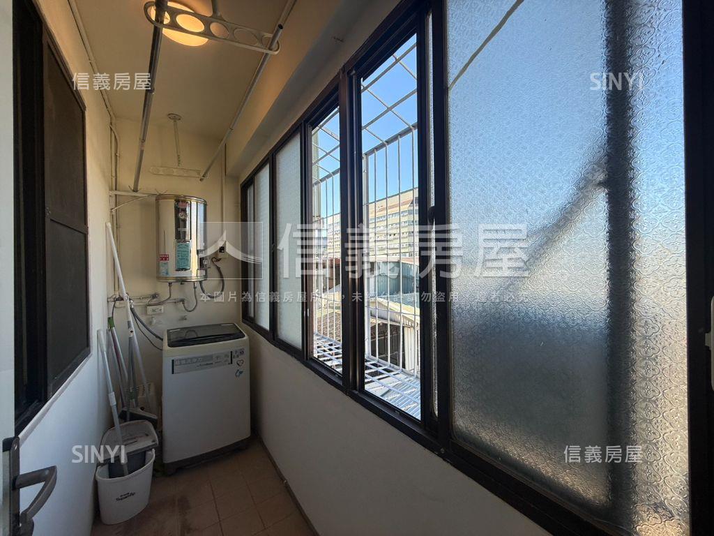 駁二在旁採光漂亮美宅房屋室內格局與周邊環境