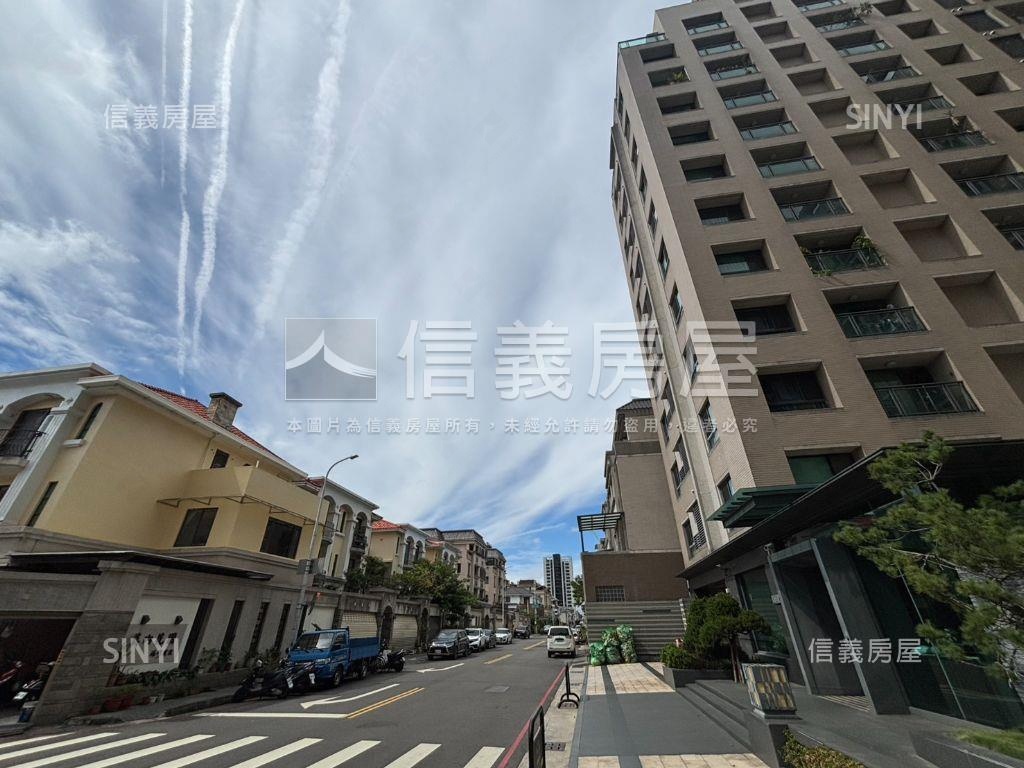 家在ｅ起三房平車房屋室內格局與周邊環境