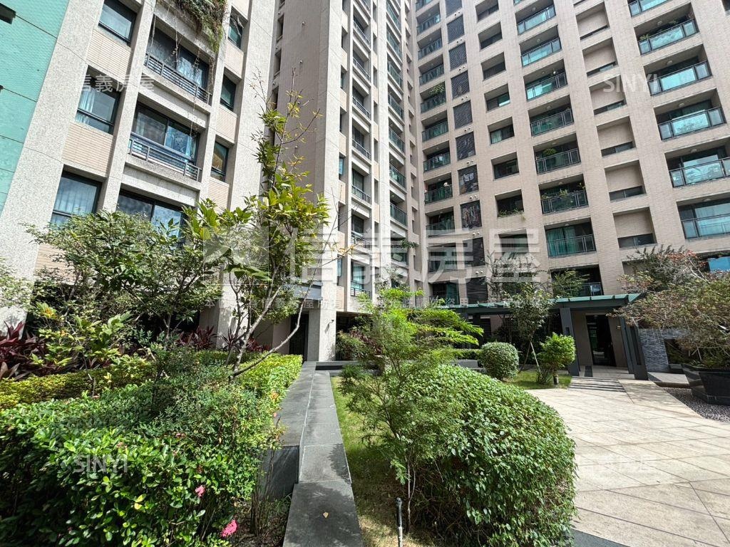 家在ｅ起三房平車房屋室內格局與周邊環境