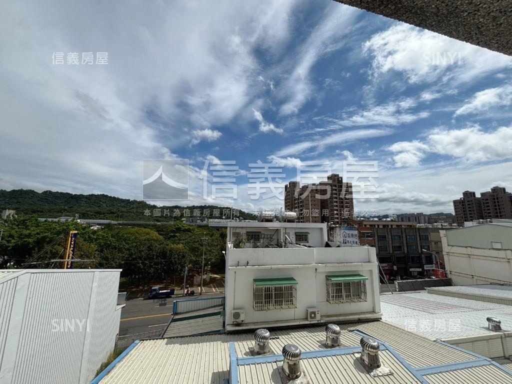 家在ｅ起三房平車房屋室內格局與周邊環境