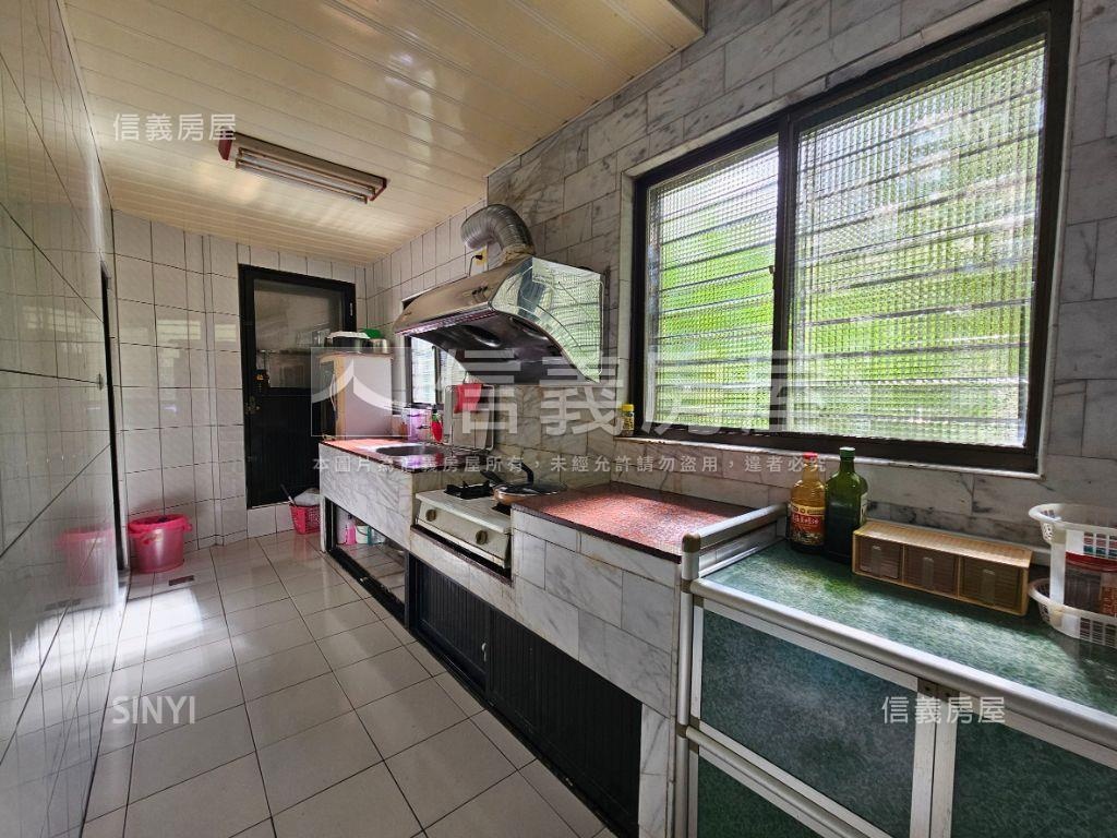 育英街靜巷美透天房屋室內格局與周邊環境