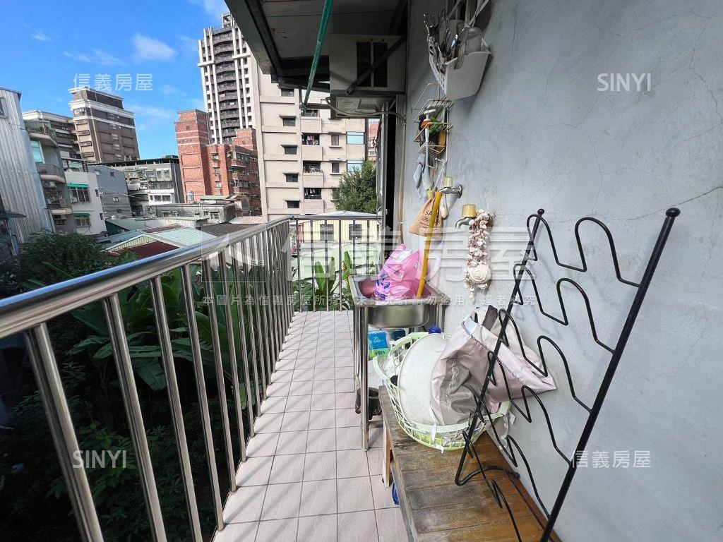 育英街靜巷美透天房屋室內格局與周邊環境