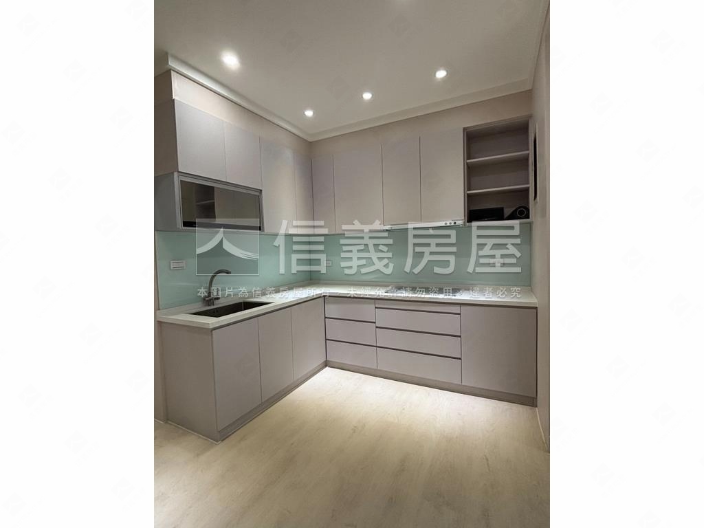 近愛買圖書館小資宅房屋室內格局與周邊環境