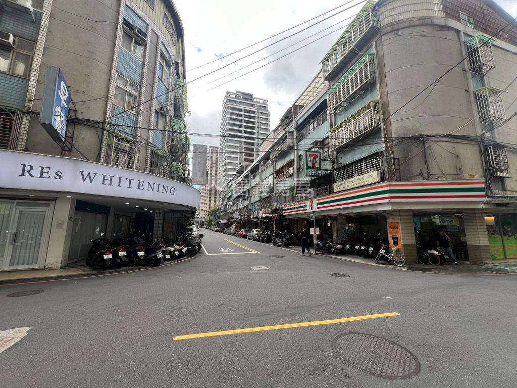 光武街黃金一二樓房屋室內格局與周邊環境