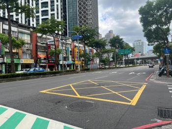 光武街黃金一二樓