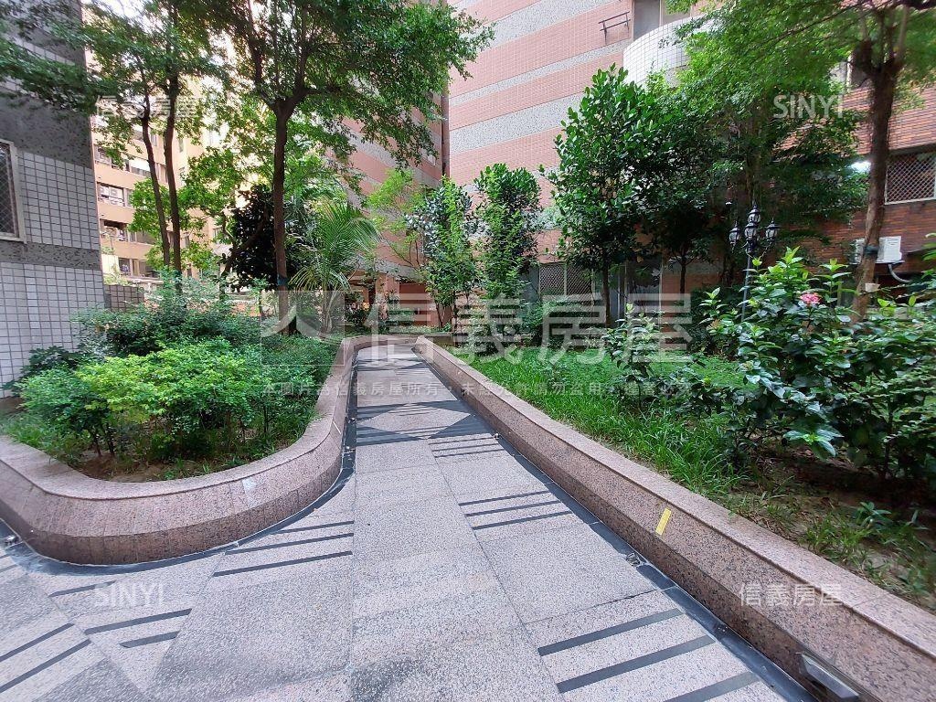 南屯低總價辦公室房屋室內格局與周邊環境