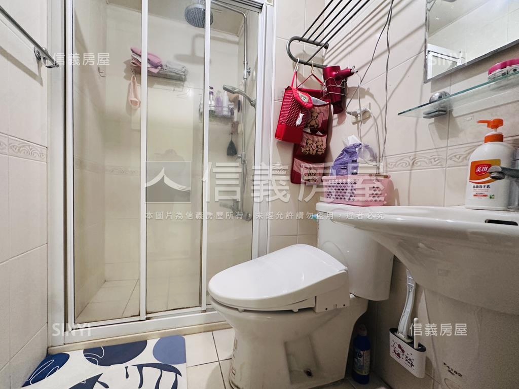 愛在歐洲。通風美三房車位房屋室內格局與周邊環境