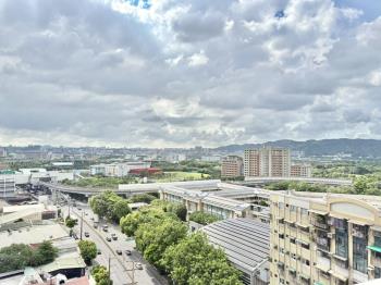 近三鶯線捷運景觀三房車位