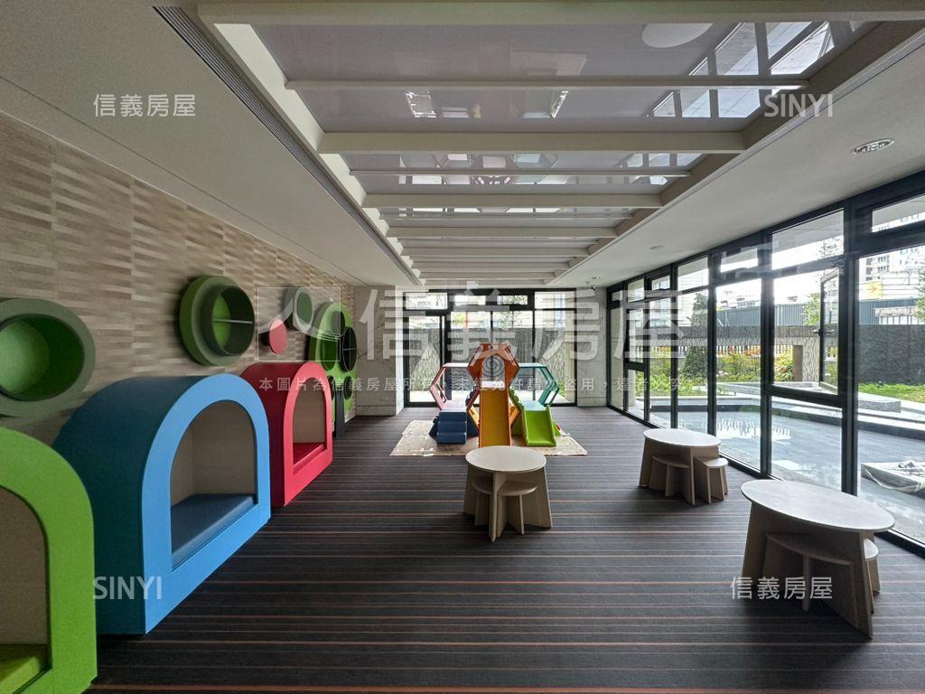 文山特區公園面寬金店房屋室內格局與周邊環境