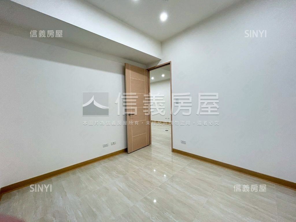 心礦神怡江南大宅三房車位房屋室內格局與周邊環境