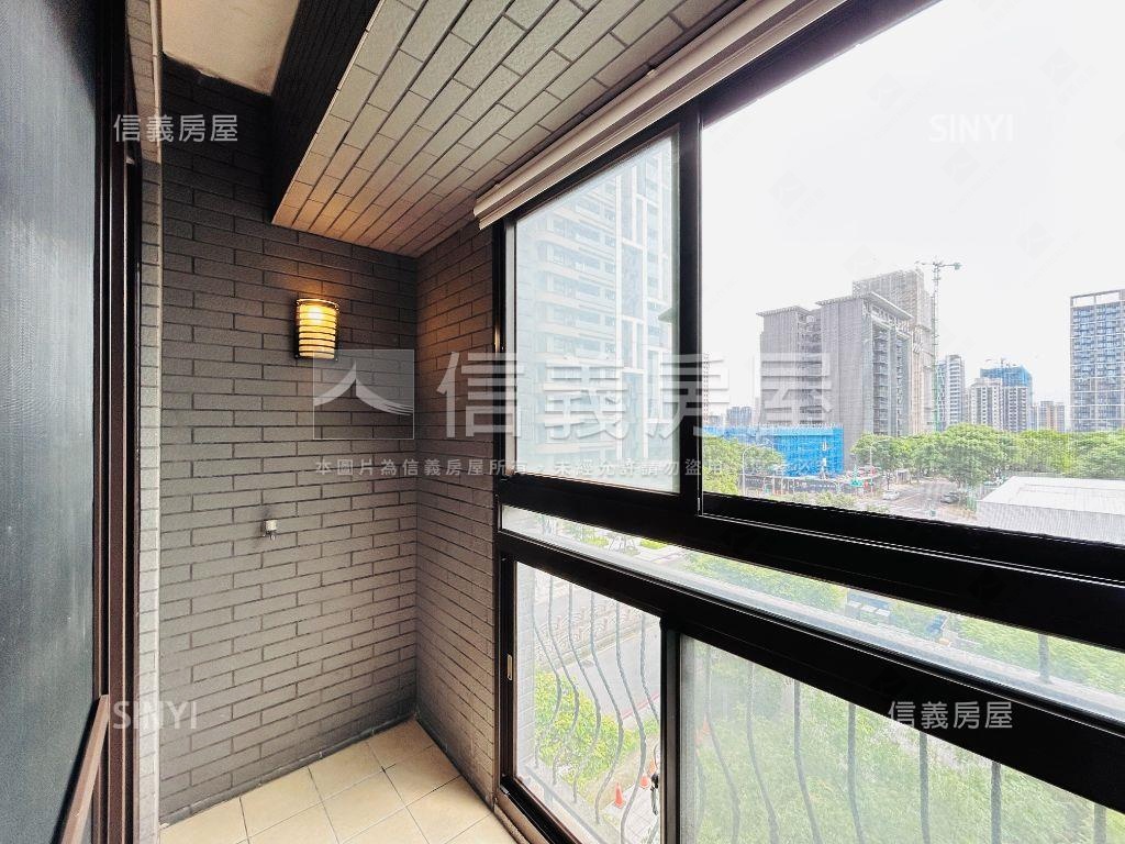 青埔紐約線上兩房衛浴開窗房屋室內格局與周邊環境