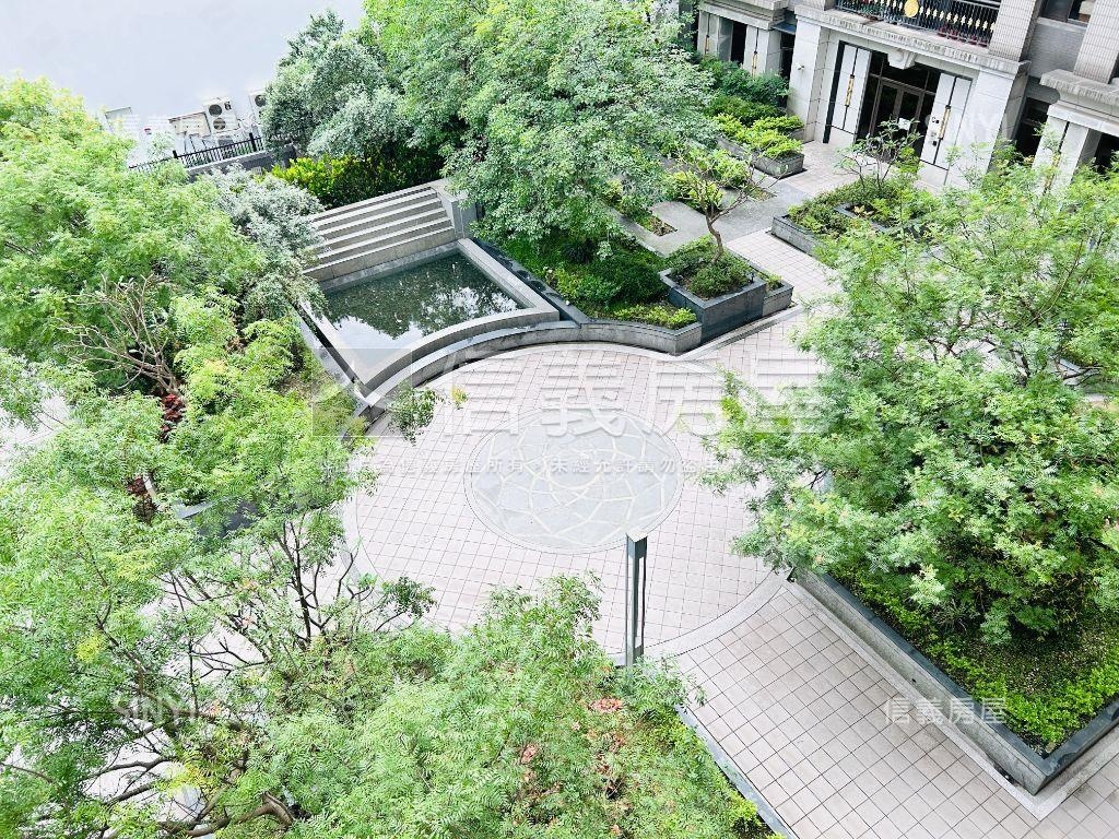青埔紐約線上兩房衛浴開窗房屋室內格局與周邊環境