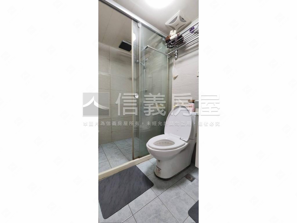 亞東精裝藍寶石房屋室內格局與周邊環境
