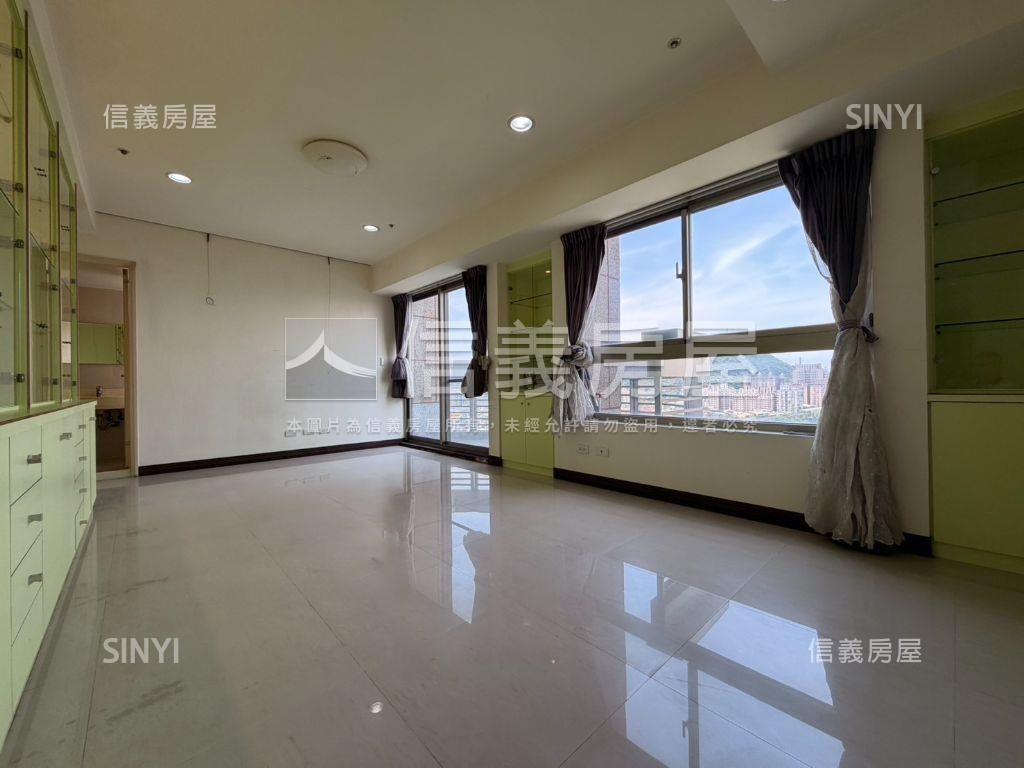 ＭＢＡ氣派豪邸房屋室內格局與周邊環境