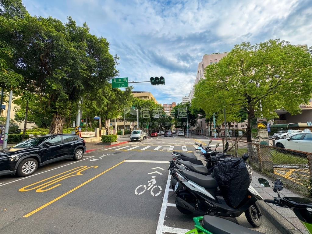 榮星花園◆五常國小住辦房屋室內格局與周邊環境