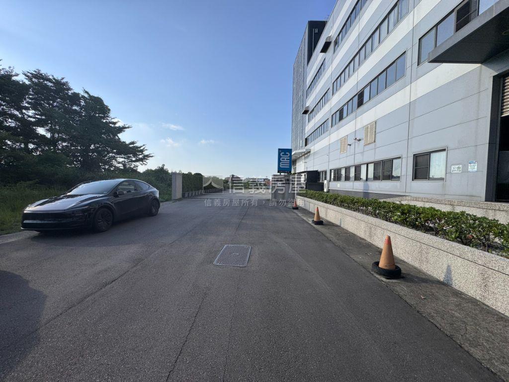 桃園中壢丁種約９６５坪房屋室內格局與周邊環境