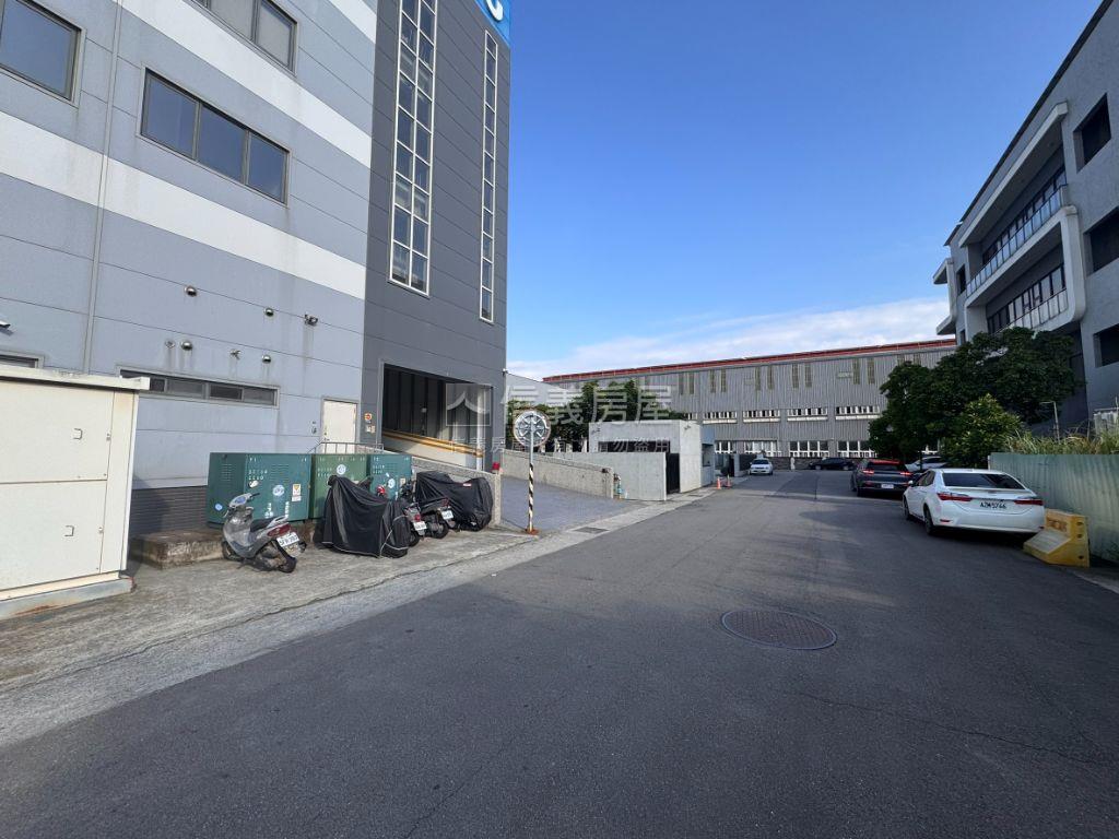 桃園中壢丁種約９６５坪房屋室內格局與周邊環境