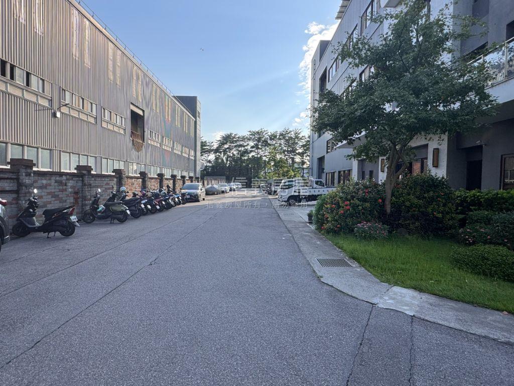 桃園中壢丁種約９６５坪房屋室內格局與周邊環境