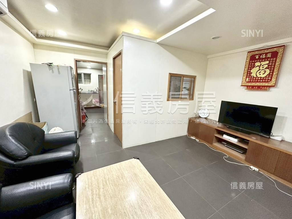 海山美透天房屋室內格局與周邊環境