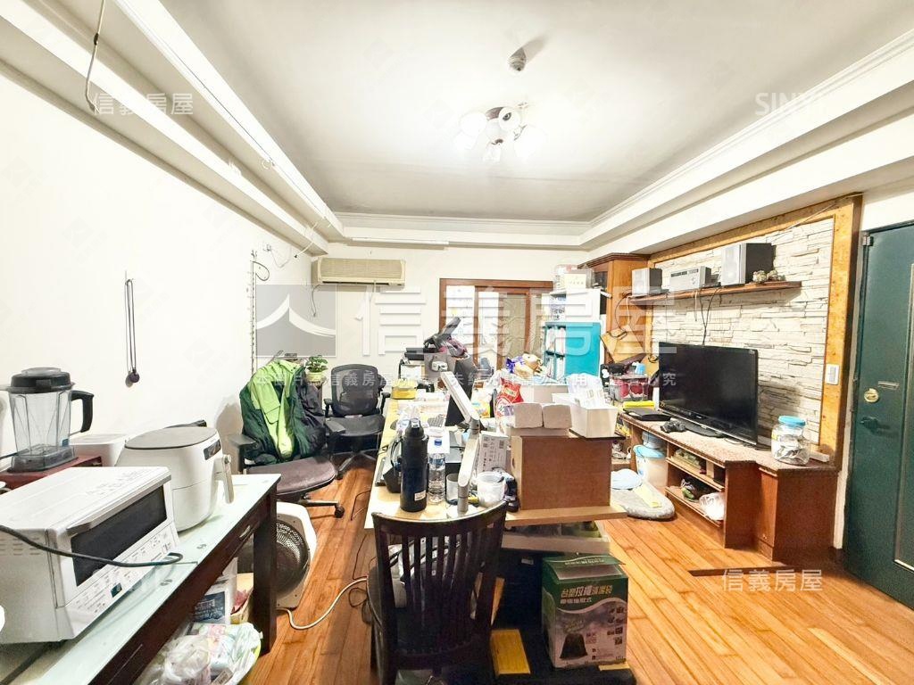 裕誠商圈三房平車房屋室內格局與周邊環境