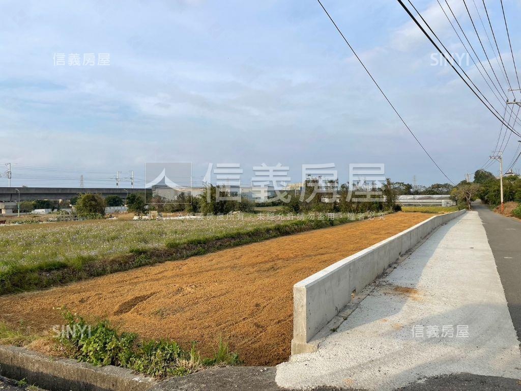 長嶺好設計方正長形角地房屋室內格局與周邊環境