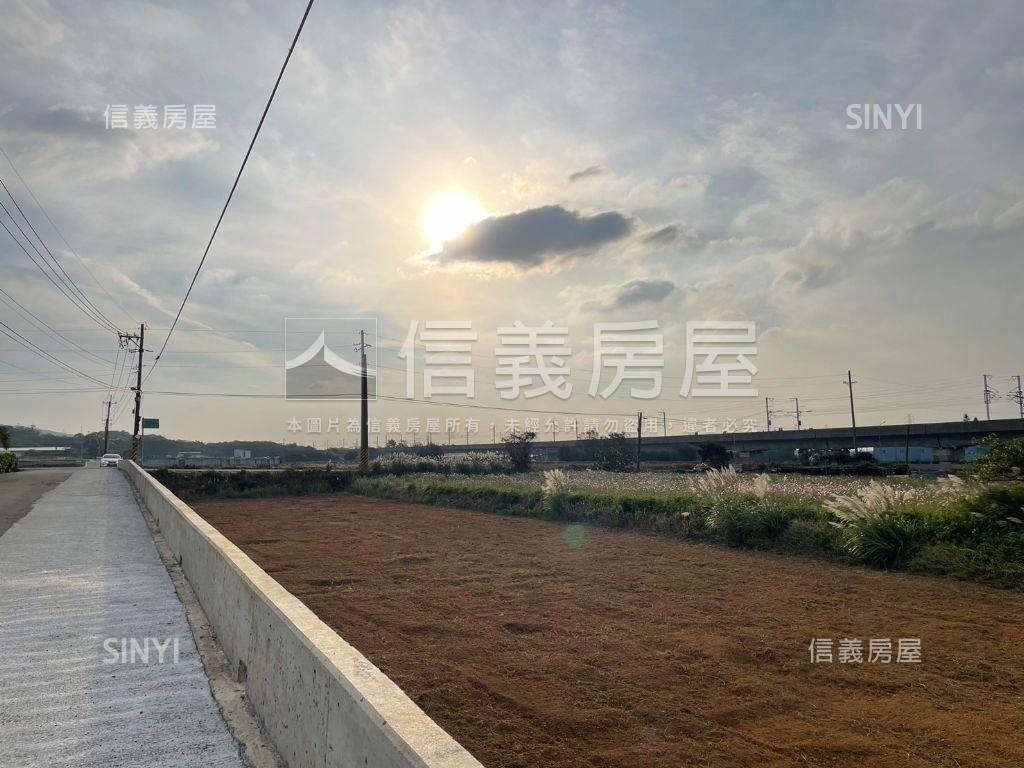 長嶺好設計方正長形角地房屋室內格局與周邊環境