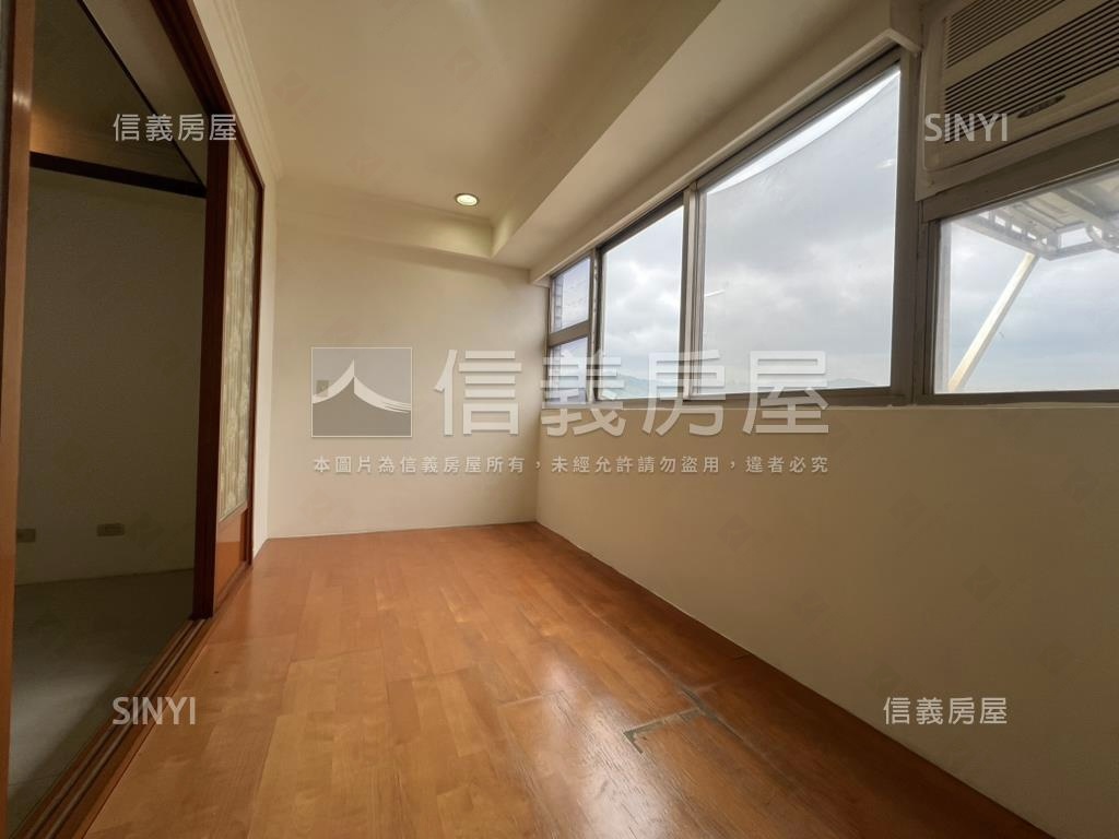 全球台北人景觀三房車位房屋室內格局與周邊環境