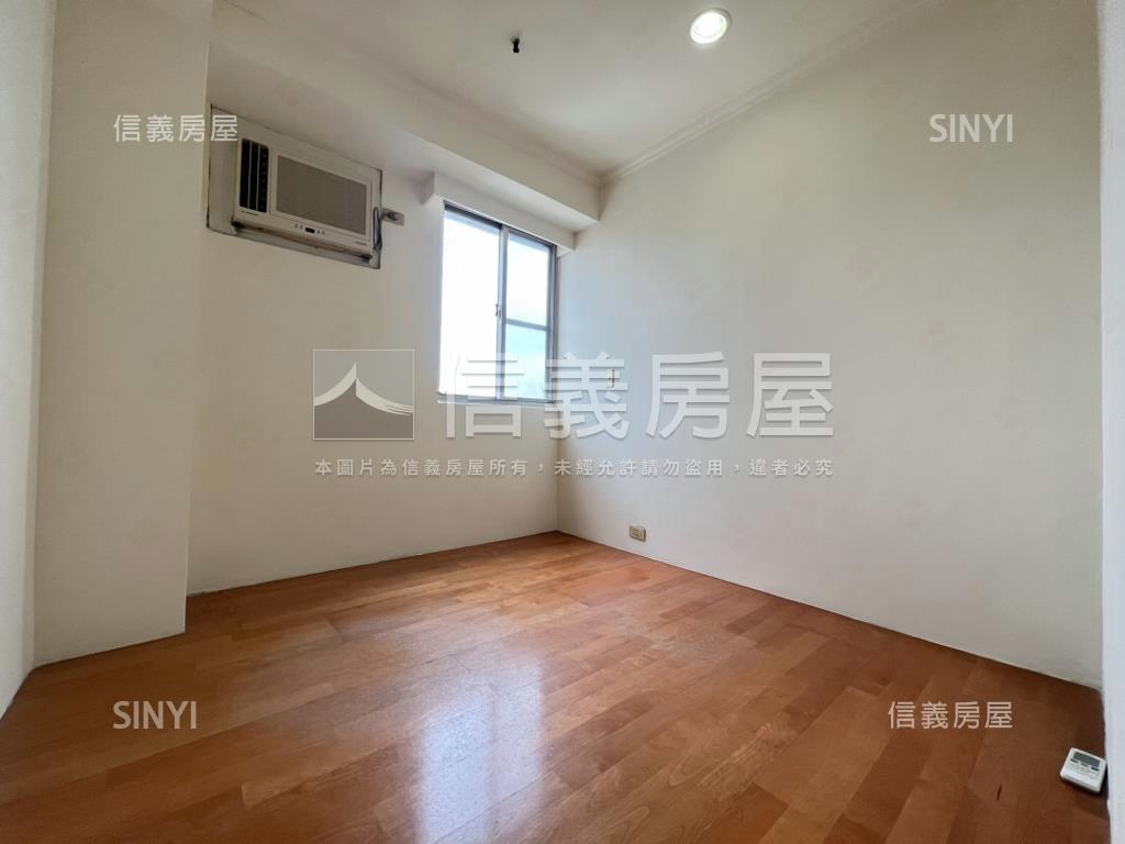 全球台北人景觀三房車位房屋室內格局與周邊環境