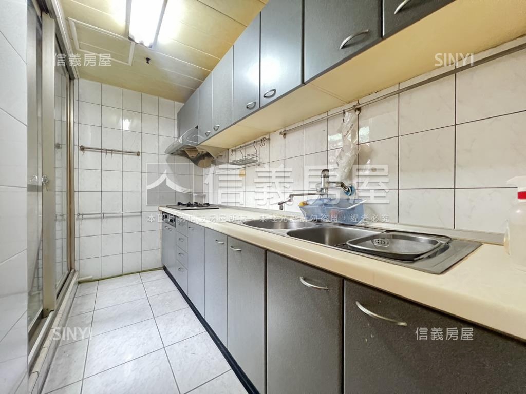 全球台北人景觀三房車位房屋室內格局與周邊環境