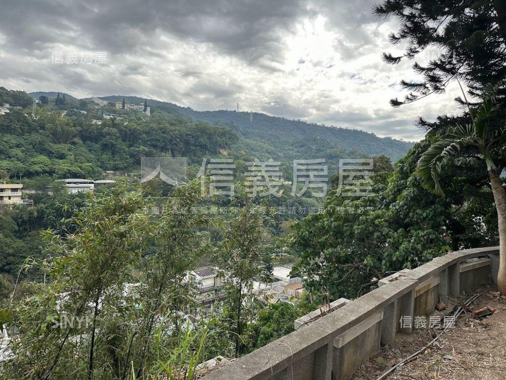至善路梅林管理別墅房屋室內格局與周邊環境