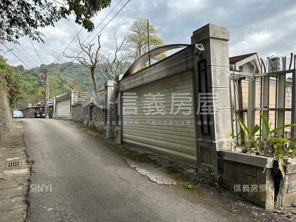 至善路梅林管理別墅房屋室內格局與周邊環境