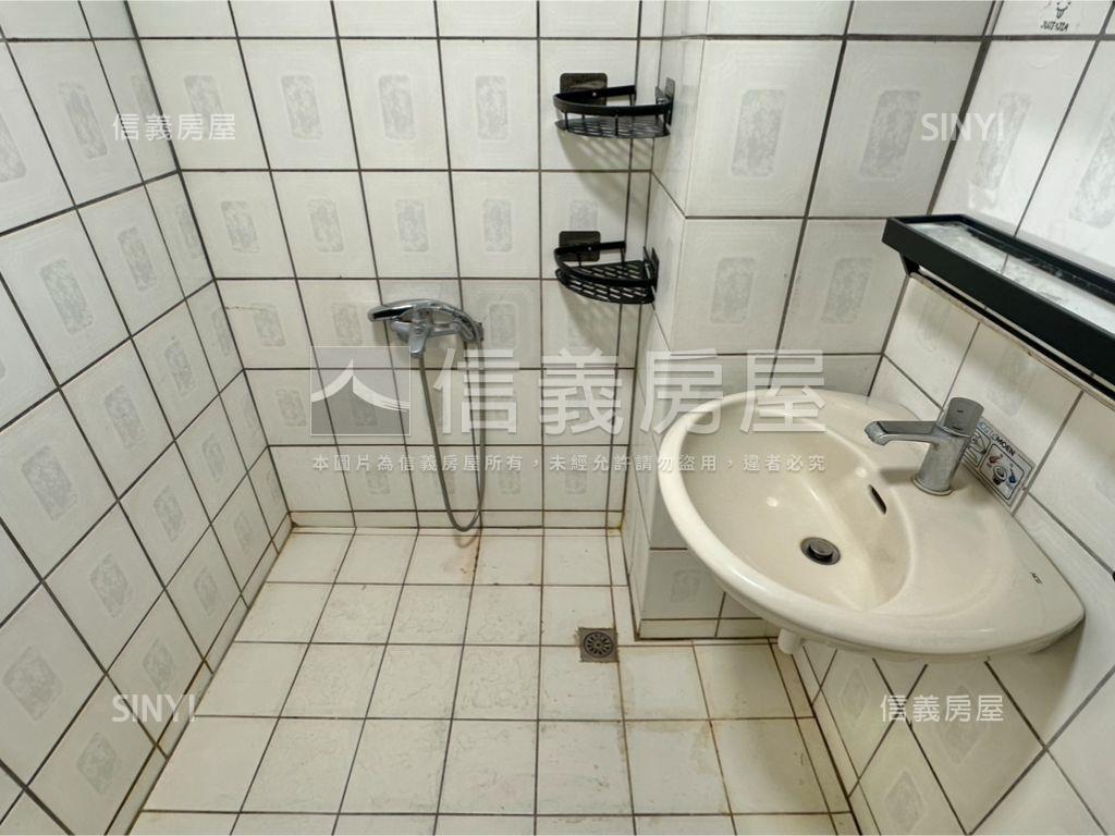 逢甲商圈美套房房屋室內格局與周邊環境