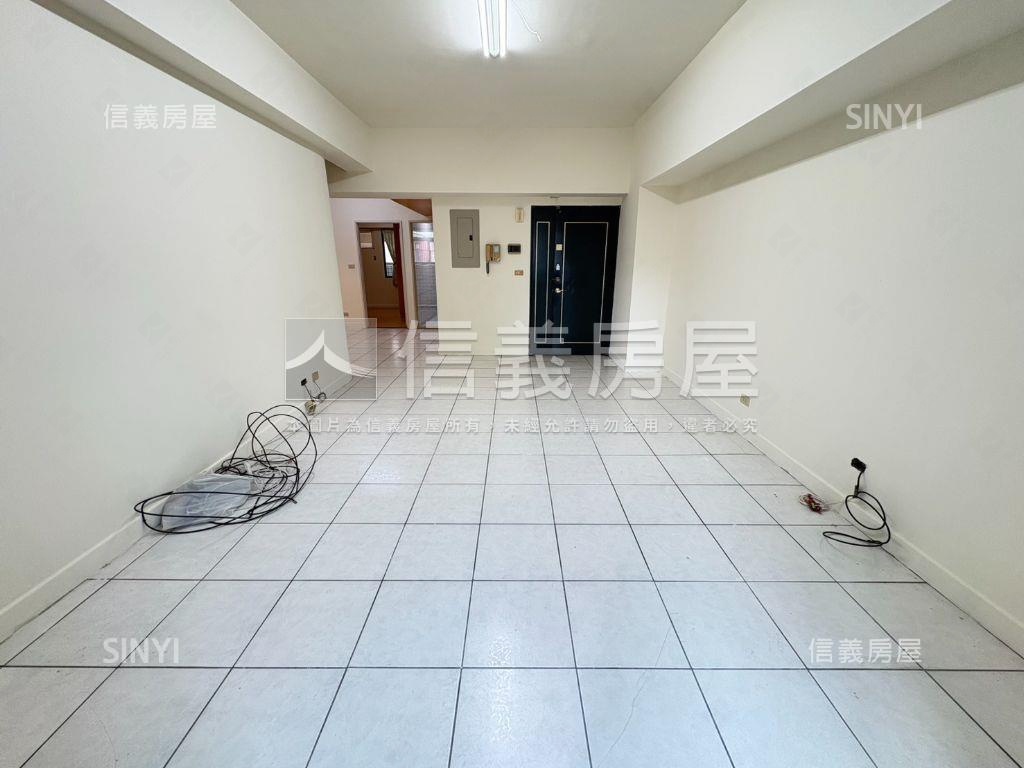 公園都市４房車位房屋室內格局與周邊環境