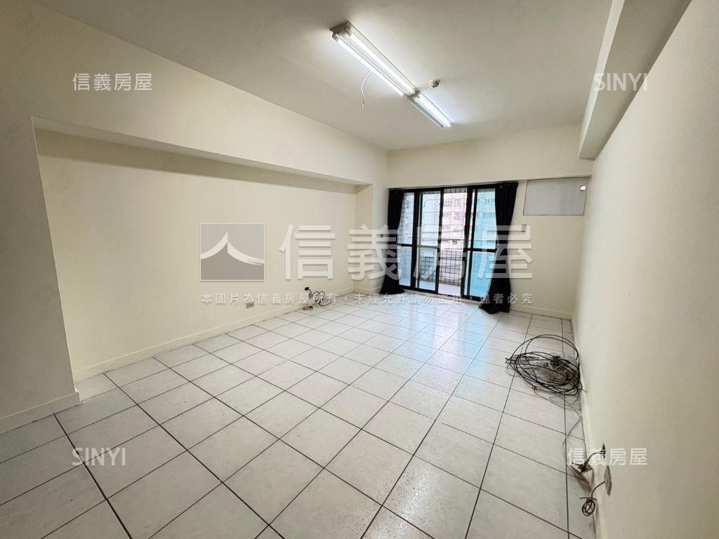 公園都市４房車位房屋室內格局與周邊環境