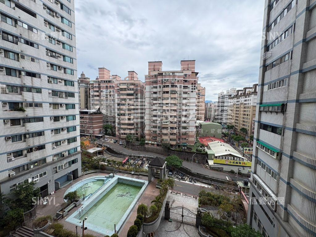 公園都市４房車位房屋室內格局與周邊環境