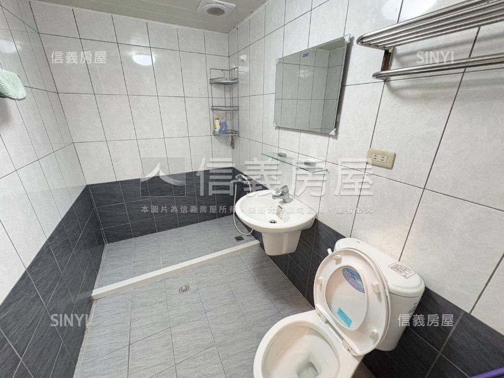 公園都市４房車位房屋室內格局與周邊環境