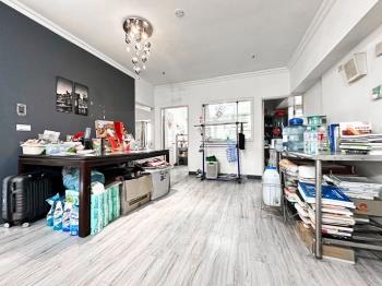 河堤溫馨大四房車位