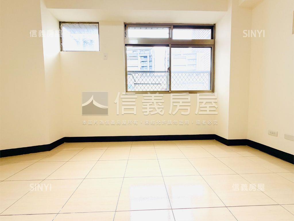 專任首購成家一房一廳房屋室內格局與周邊環境