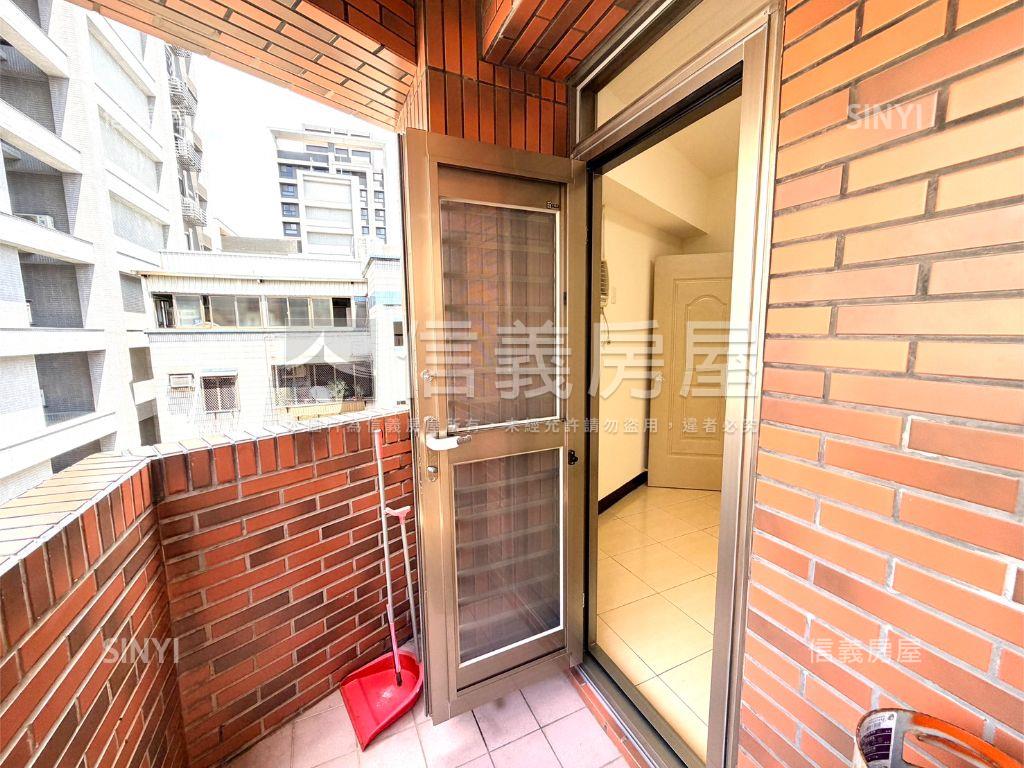 專任首購成家一房一廳房屋室內格局與周邊環境