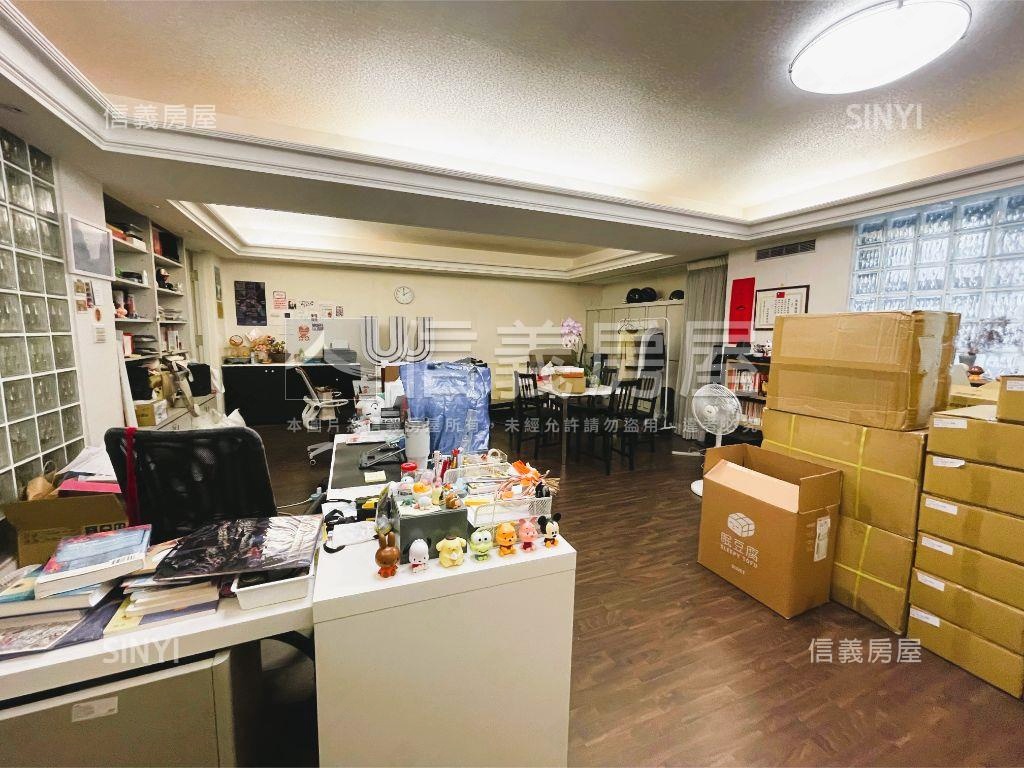 民生稀有一層一戶樹海美廈房屋室內格局與周邊環境