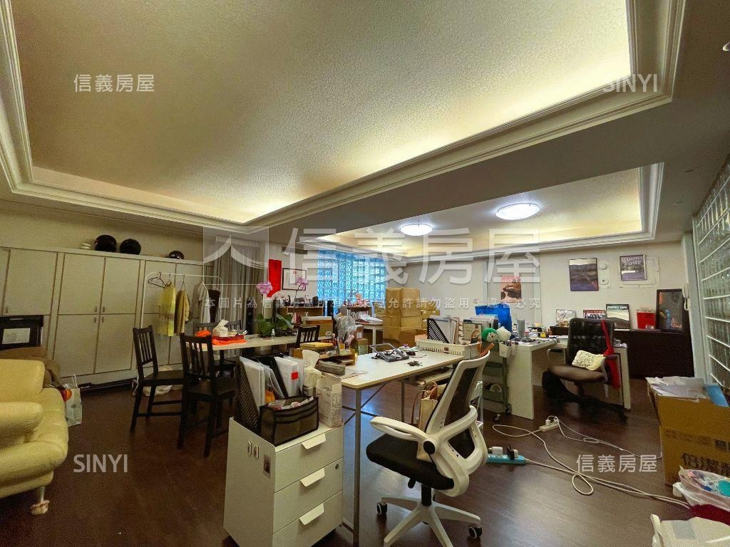 民生稀有一層一戶樹海美廈房屋室內格局與周邊環境