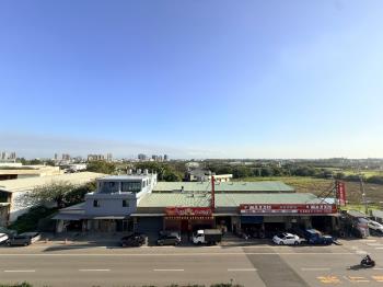 大觀路旁。優質四層透天厝