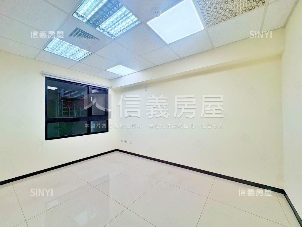 【精選】天璽方正三房車位房屋室內格局與周邊環境