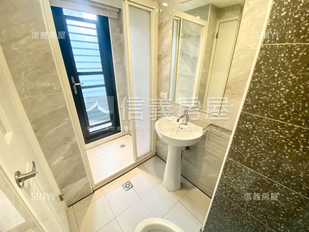 看！近自強街傳家經典透套房屋室內格局與周邊環境