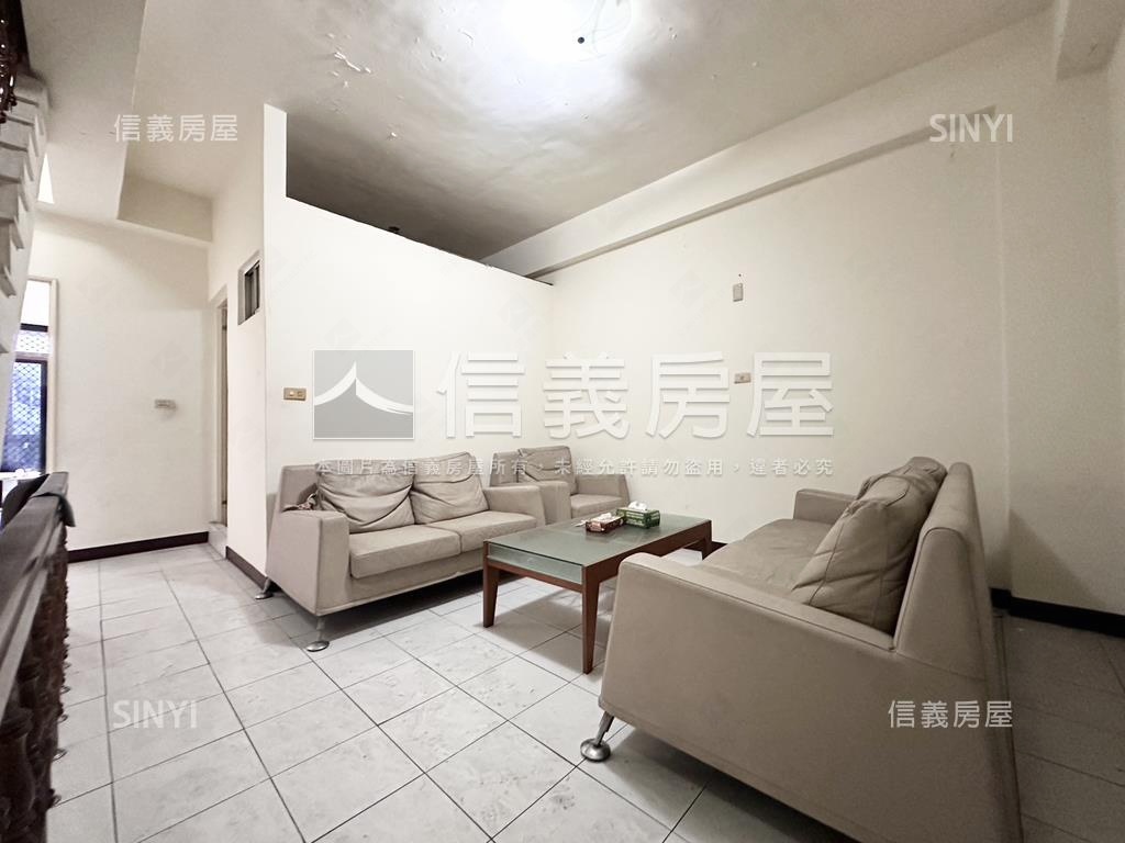 西賢二街正路面狀元宅透天房屋室內格局與周邊環境