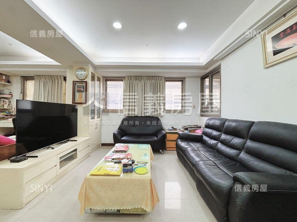 未來城典雅裝潢三房車位房屋室內格局與周邊環境