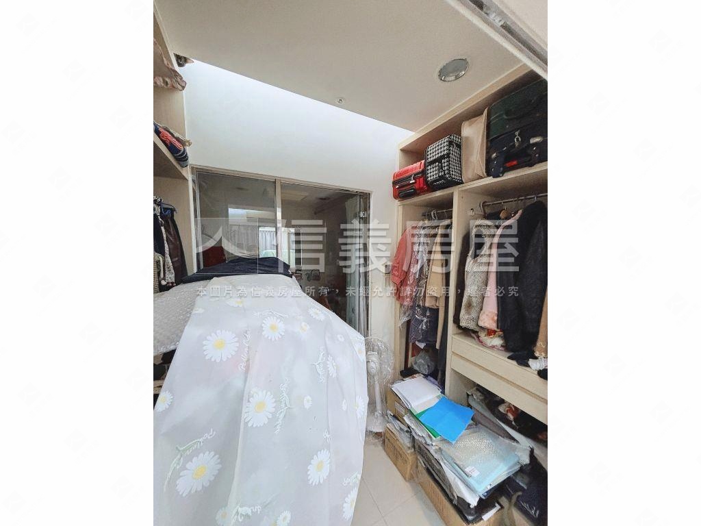 未來城典雅裝潢三房車位房屋室內格局與周邊環境