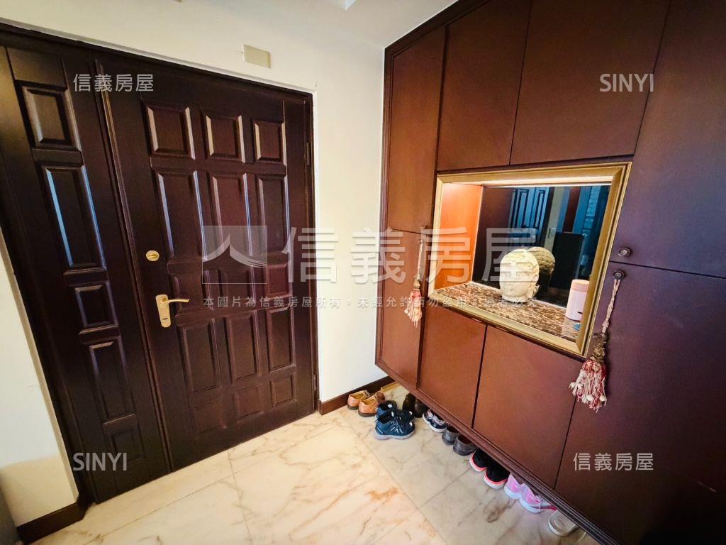 大安榮耀敦南四房雙平車房屋室內格局與周邊環境